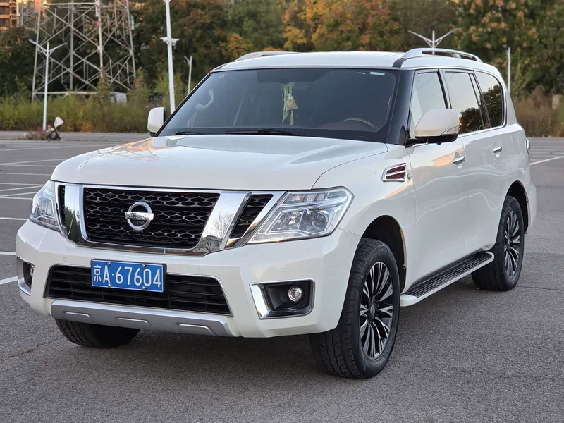 Nissan Patrol — фото 1