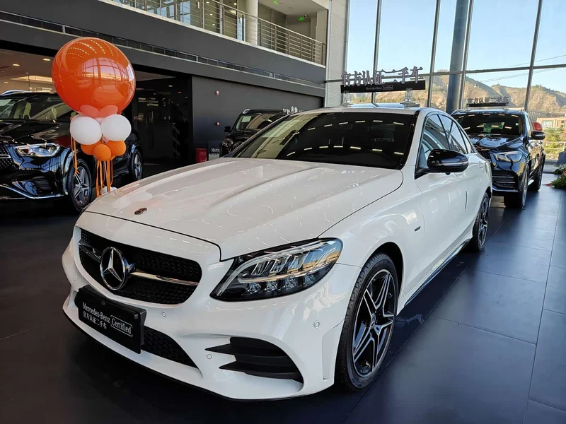 Mercedes-Benz C-Class — фото 1