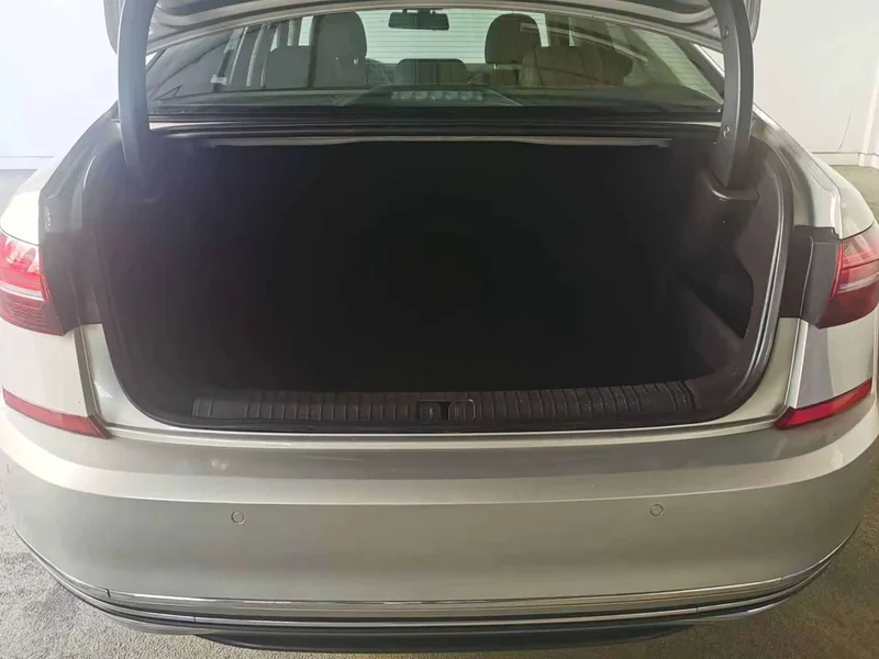 Volkswagen Passat — фото 13