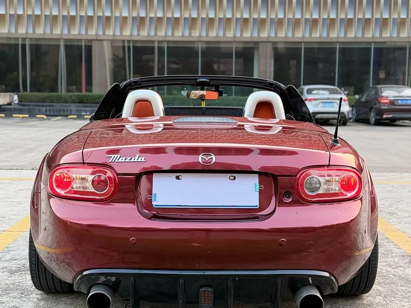 Mazda MX-5 — фото 7