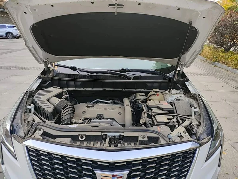 Cadillac XT5 — фото 16
