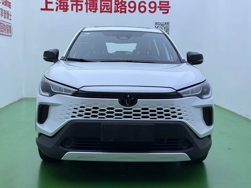 Toyota Corolla Cross — фото 2