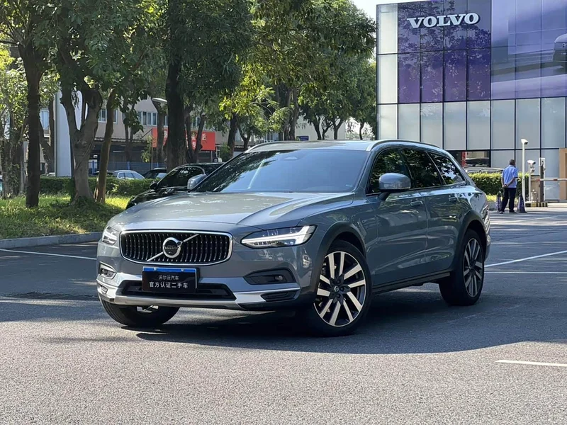 Volvo V90 — фото 1