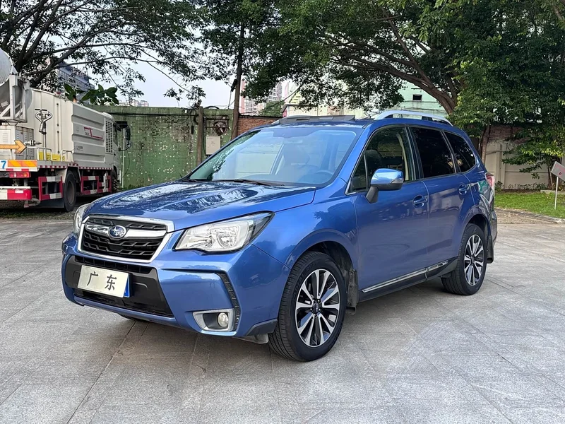 Subaru Forester — фото 1