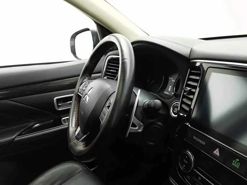 Mitsubishi Outlander — фото 22