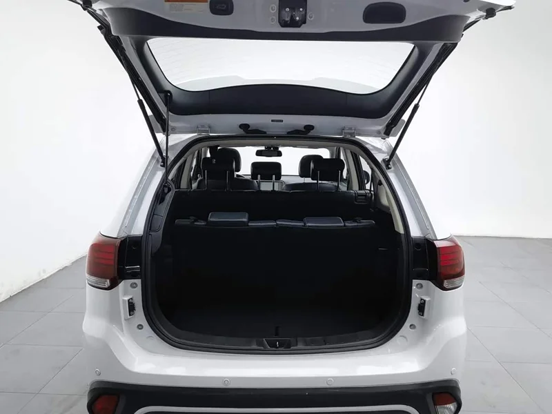 Mitsubishi Outlander — фото 16