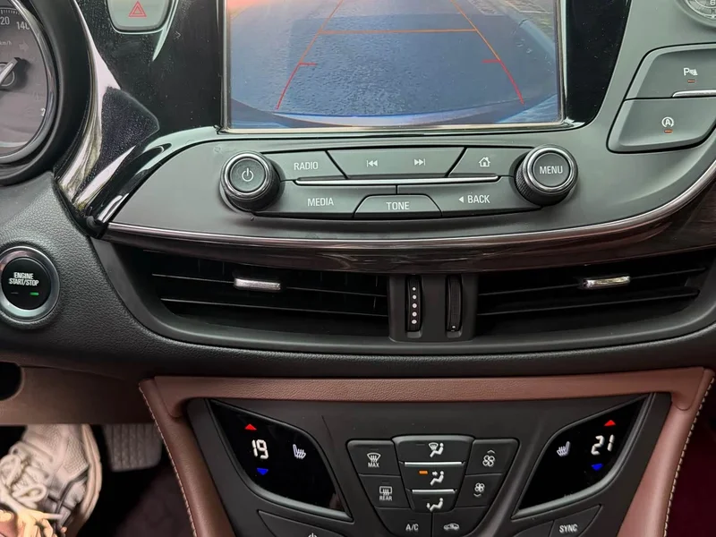 Buick Envision Plus — фото 15
