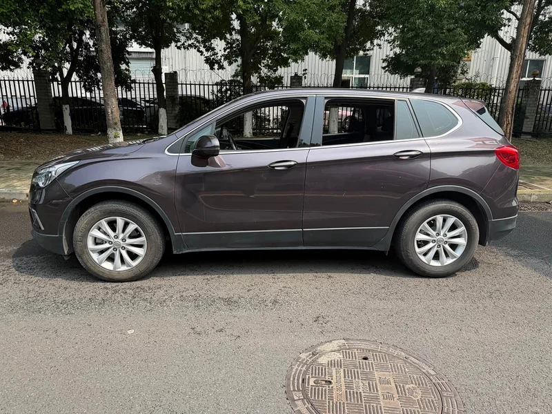 Buick Envision Plus — фото 4