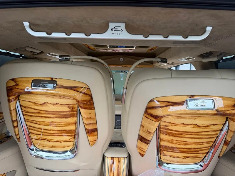 Toyota Alphard — фото 12