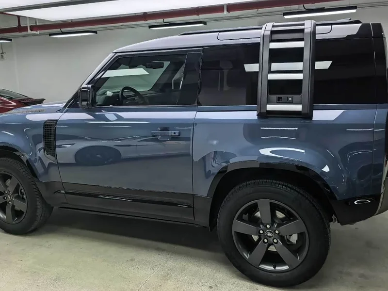 Land Rover Defender — фото 2