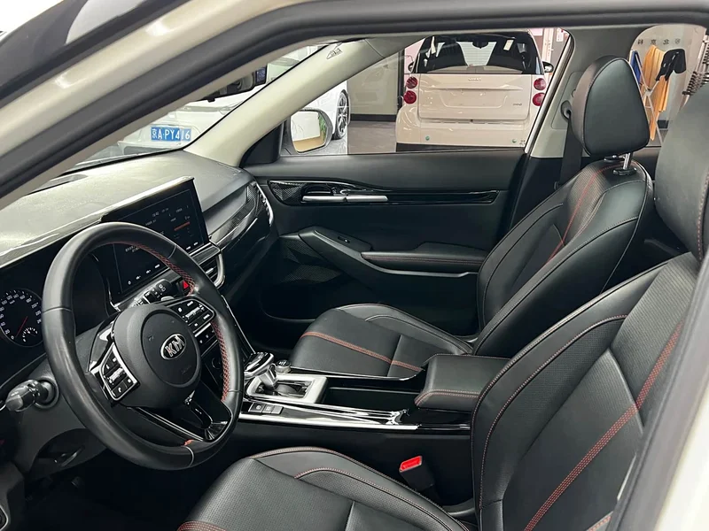 Kia KX3 — фото 16
