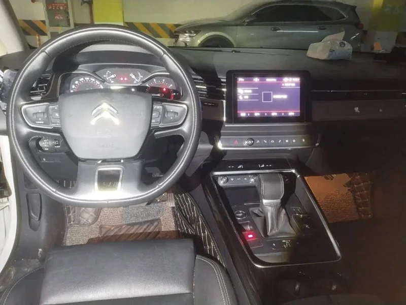Citroën C5 — фото 10