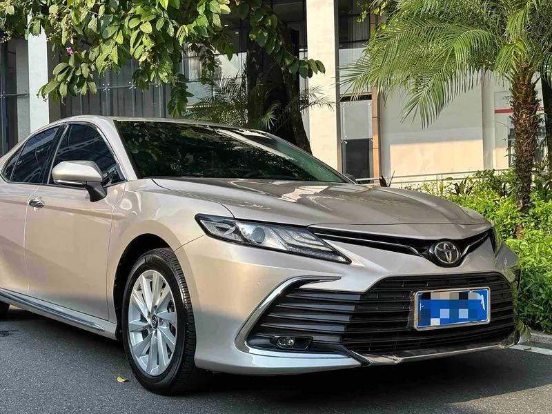Toyota Camry — фото 7