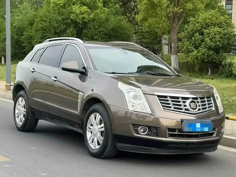 Cadillac SRX — фото 3