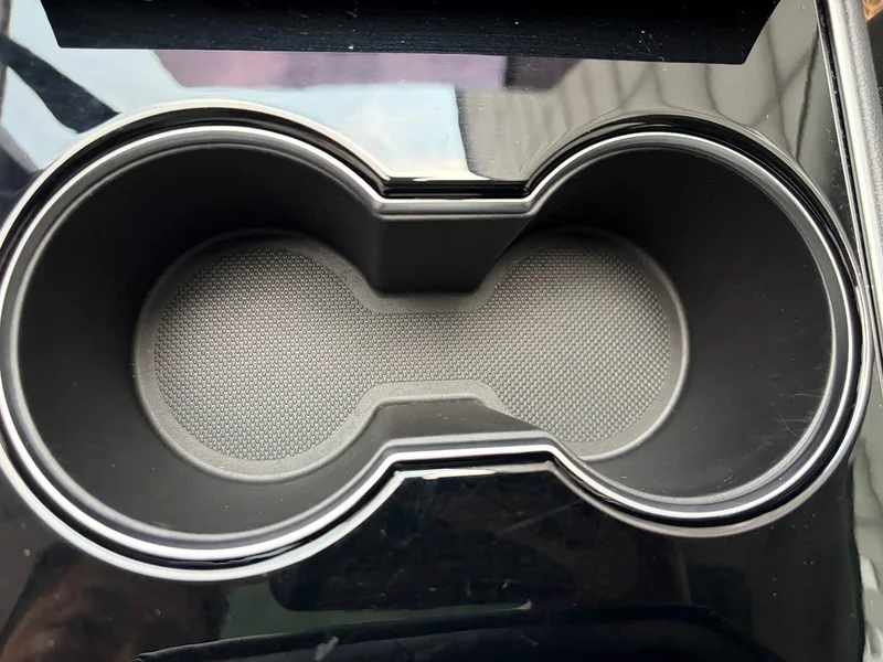 Tesla Model 3 — фото 17