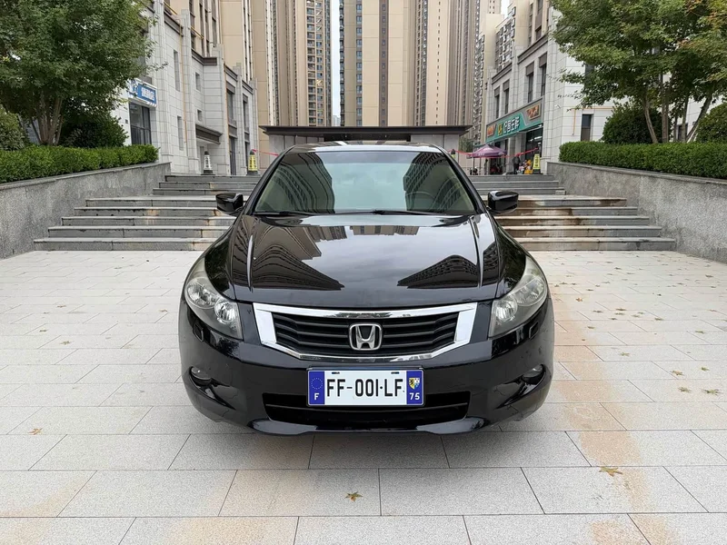 Honda Accord — фото 2