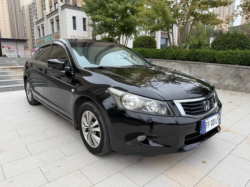 Honda Accord — фото 3