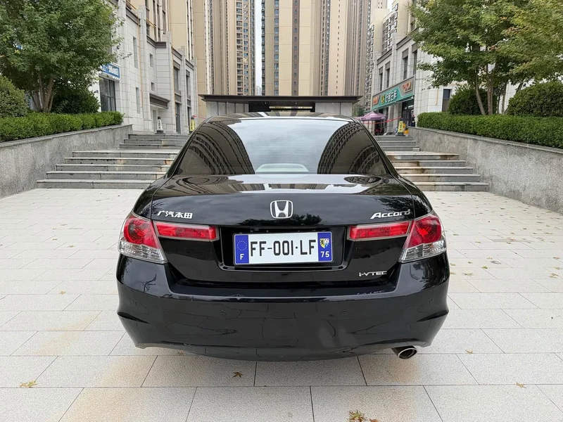 Honda Accord — фото 5