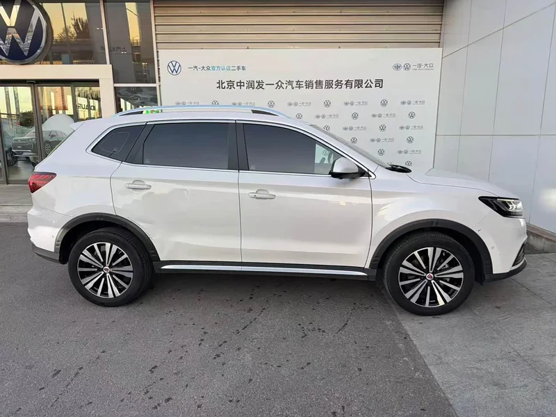 Roewe RX5 New Energy — фото 11
