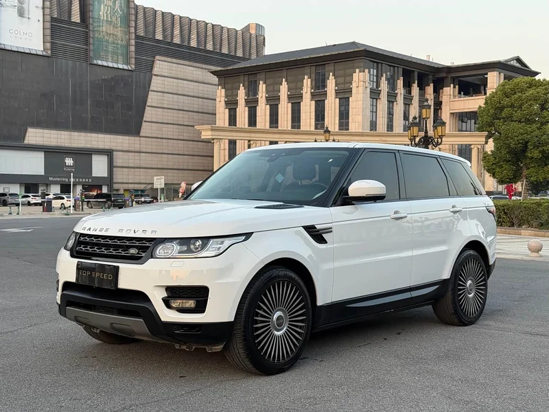 Land Rover Range Rover — фото 1