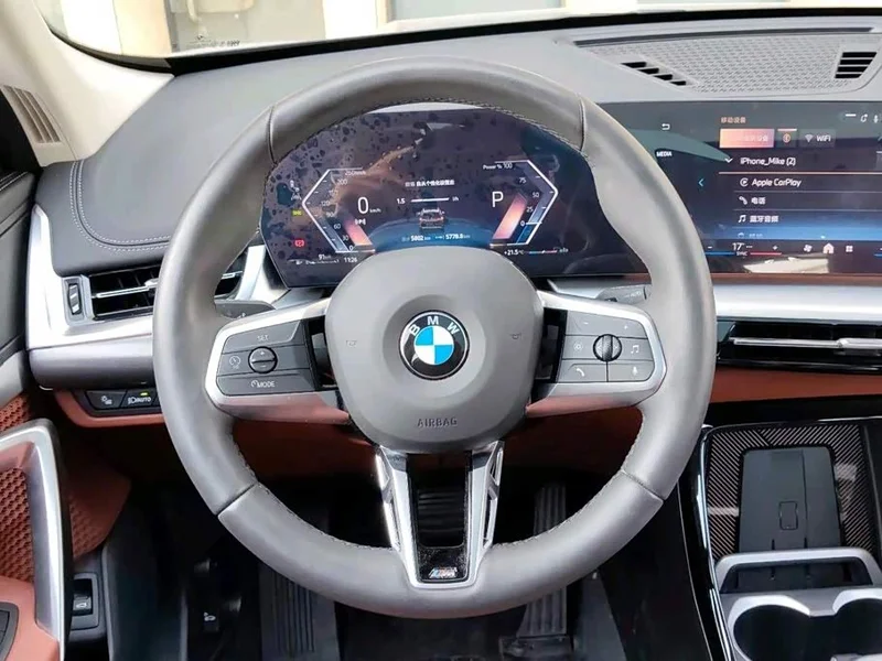 BMW X1 — фото 10