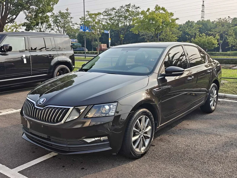 Volkswagen Octavia — фото 1