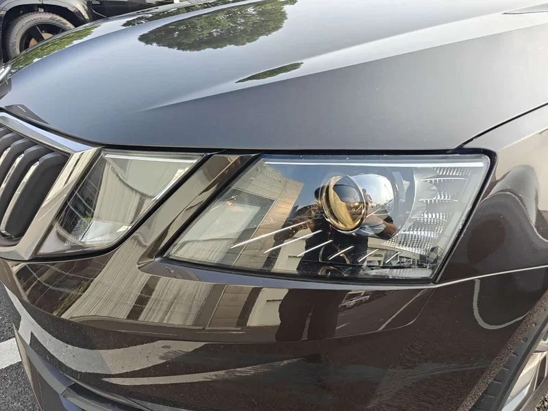 Volkswagen Octavia — фото 11