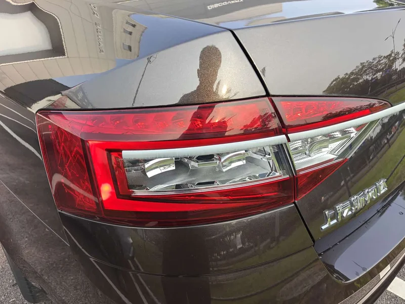Volkswagen Octavia — фото 12