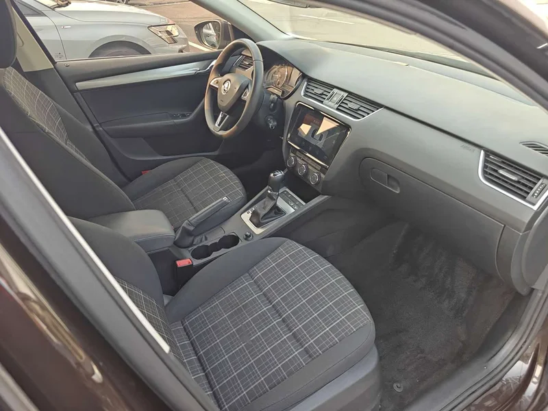 Volkswagen Octavia — фото 10