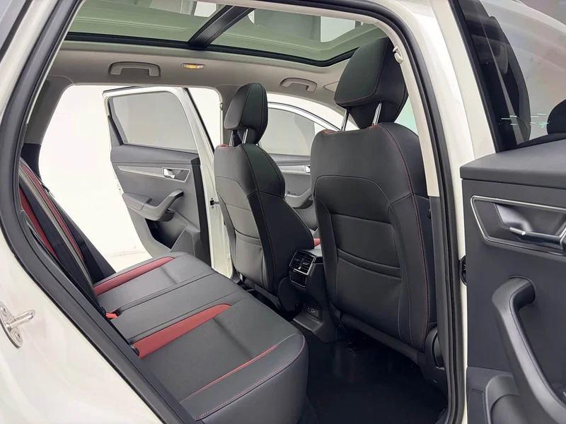 Skoda Karoq — фото 18