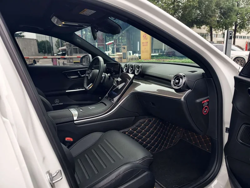 Mercedes-Benz C-Class — фото 14