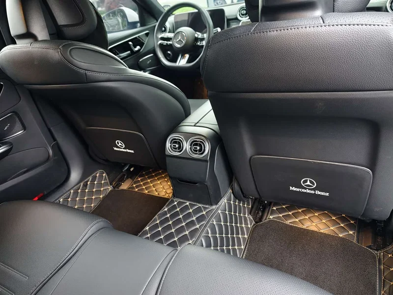 Mercedes-Benz C-Class — фото 18