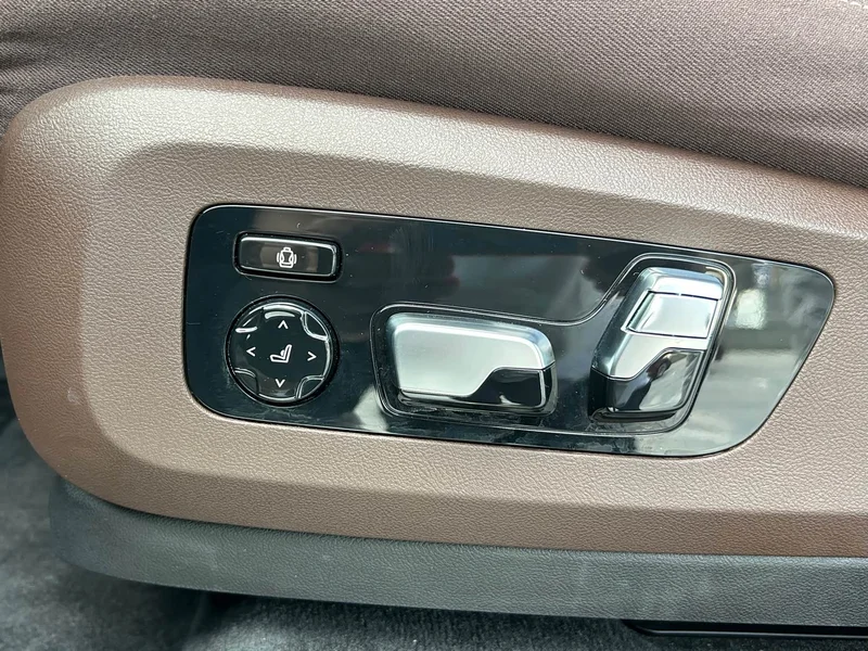 BMW X5 — фото 24