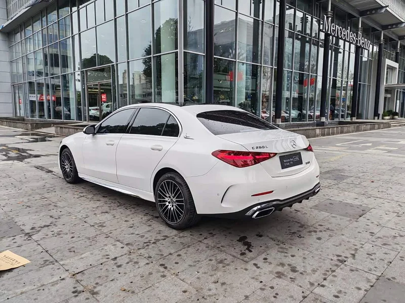 Mercedes-Benz C-Class — фото 17