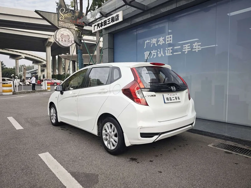 Honda Fit — фото 6