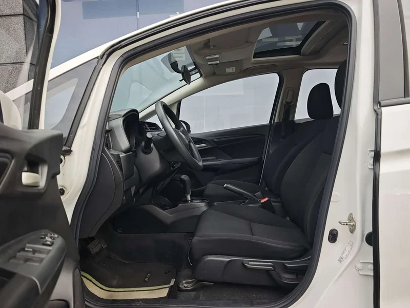 Honda Fit — фото 7