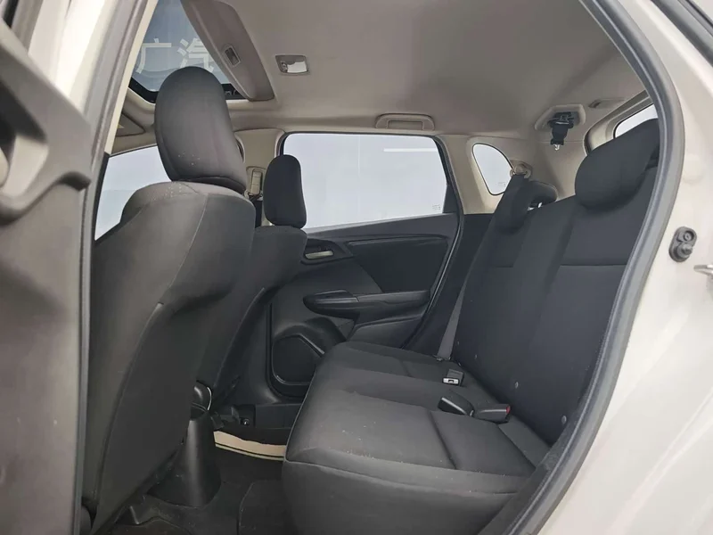Honda Fit — фото 8