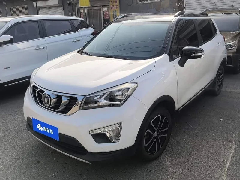 Changan CS15 — фото 1