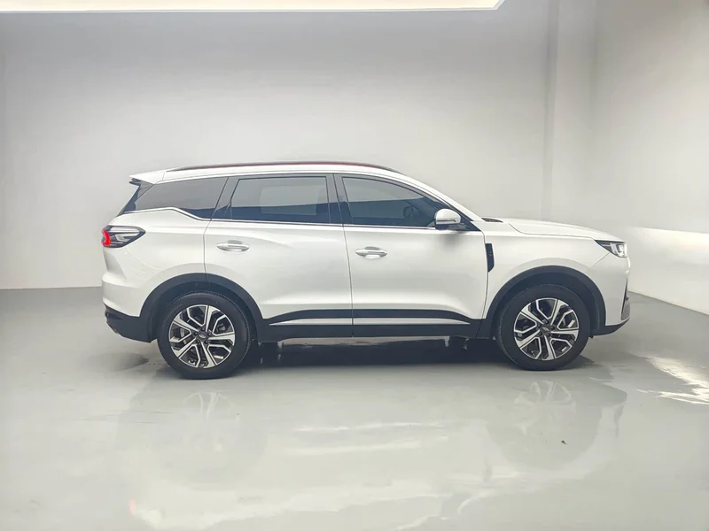 Chery Tiggo 7 — фото 8