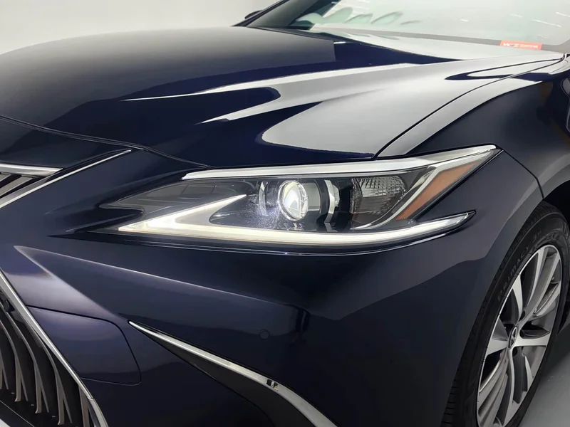 Lexus ES — фото 12