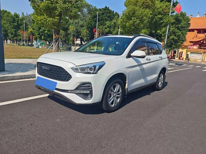 Haval M6 — фото 1