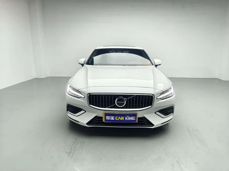 Volvo S60 — фото 2