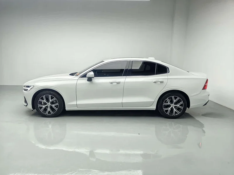 Volvo S60 — фото 4