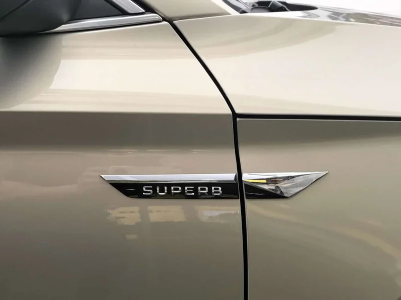 Skoda Superb — фото 6