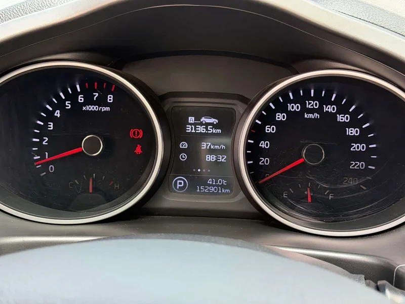 Kia Sportage — фото 10