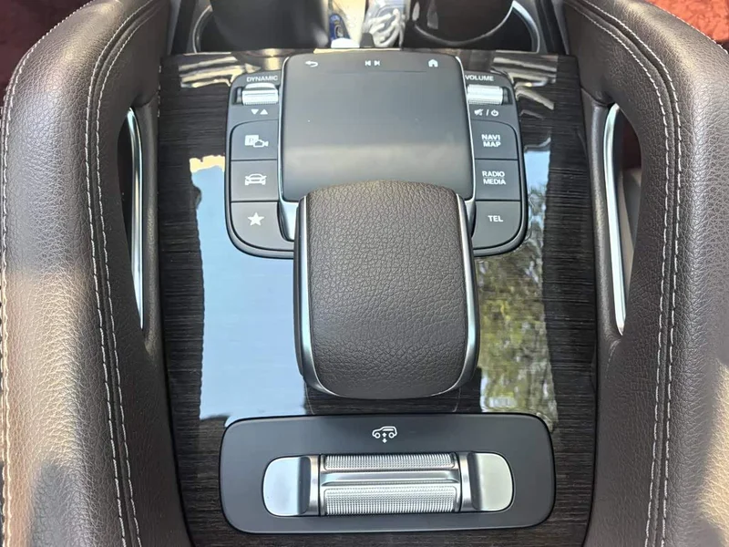 Mercedes-Benz GLS — фото 18