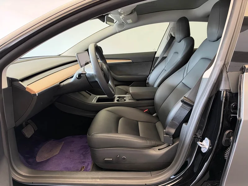 Tesla Model 3 — фото 11