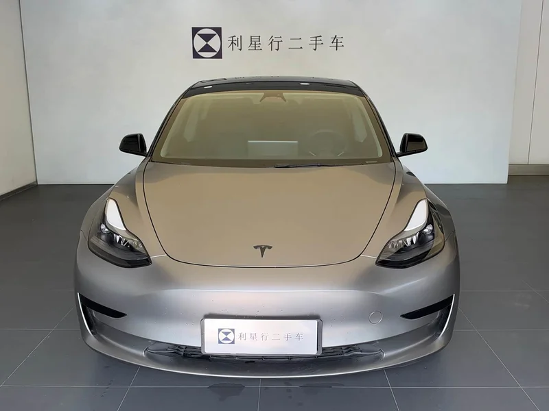 Tesla Model 3 — фото 3