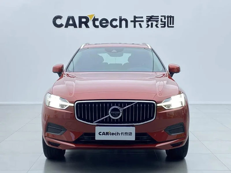 Volvo XC60 — фото 2