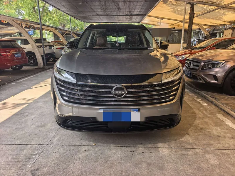 Nissan Pathfinder — фото 2